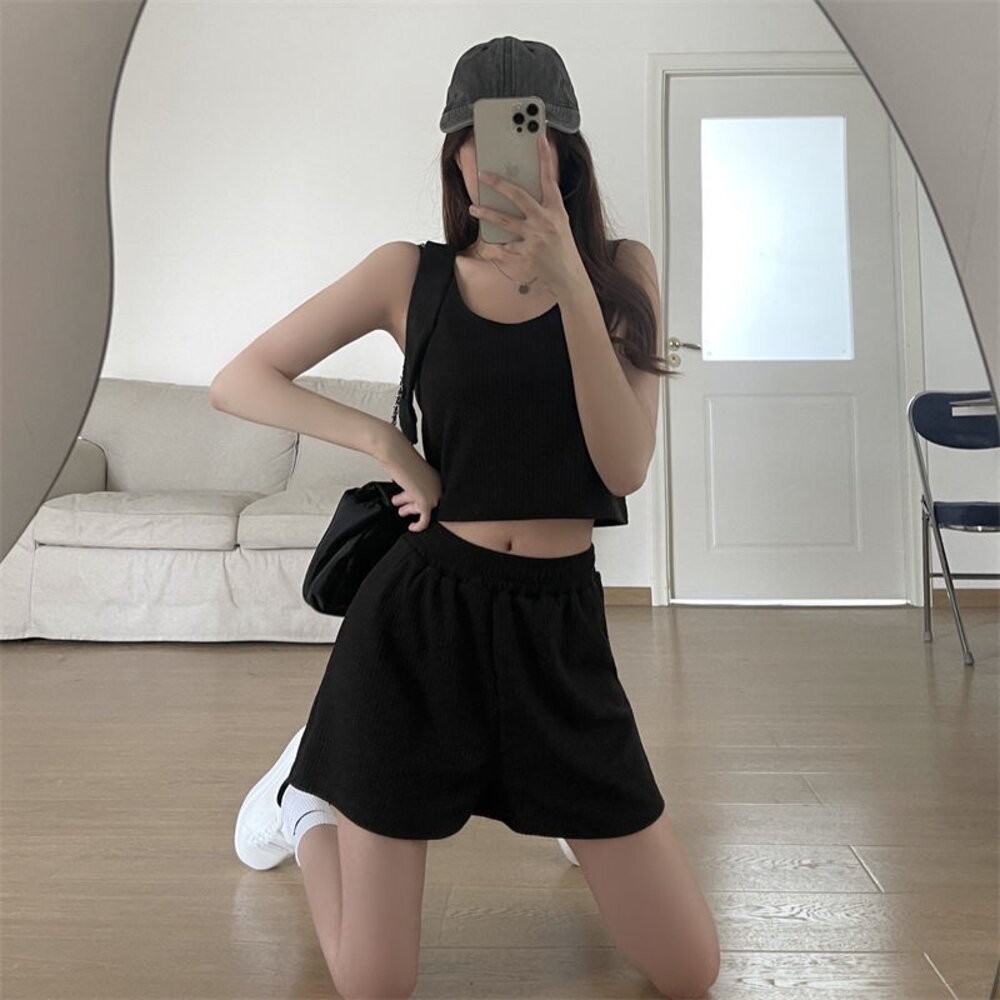 【台灣發貨】韓版簡約寬鬆休閒套裝 背心+短褲 小可愛 背心 衣服 女裝 上衣【S217】-細節圖6