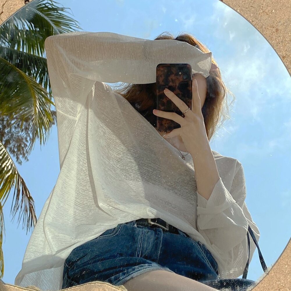 【台灣發貨】韓板寬鬆v領透視防曬長袖上衣 外套 防曬外套 女裝 上衣 衣服【W280】-細節圖4