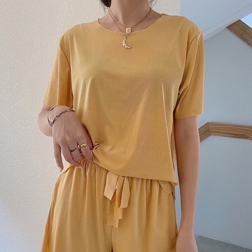 【台灣發貨】韓版夏季薄軟軟冰絲睡衣 套裝 衣服 女裝 t恤 短袖t恤 上衣【S202】-細節圖5