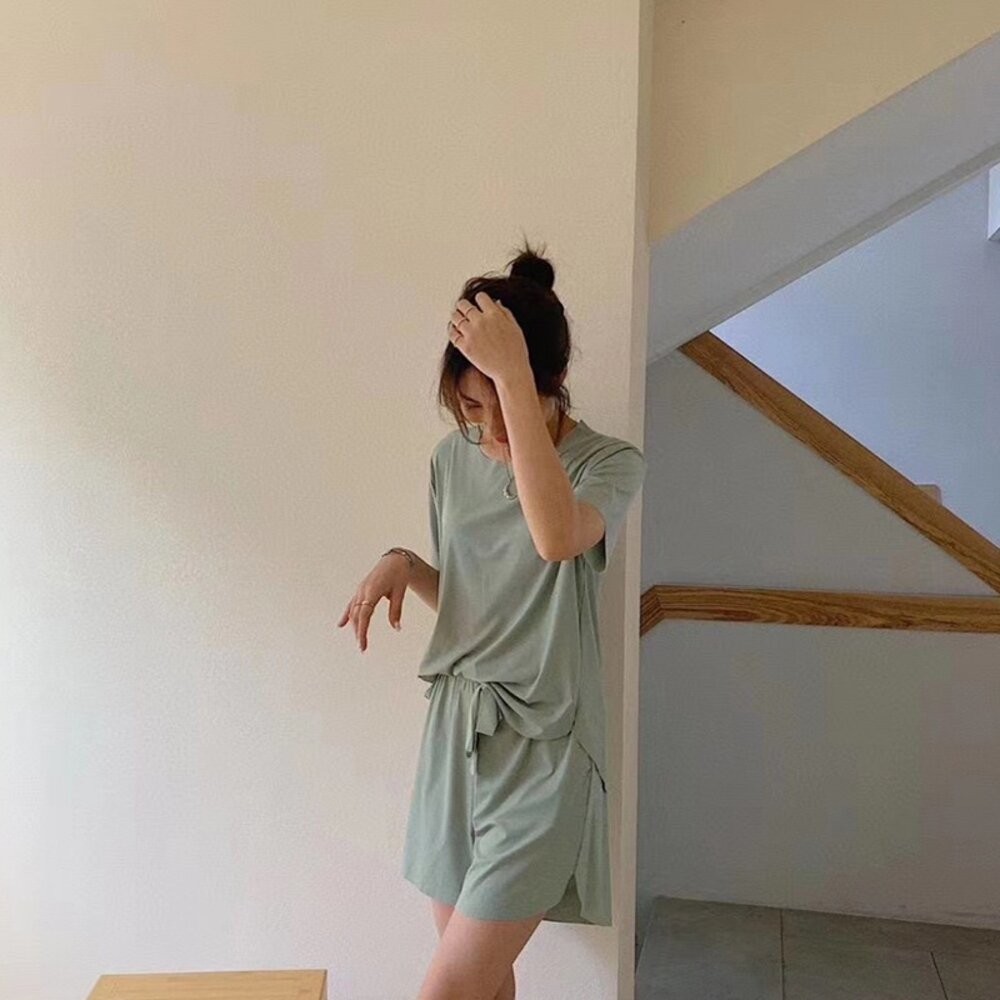 【台灣發貨】韓版夏季薄軟軟冰絲睡衣 套裝 衣服 女裝 t恤 短袖t恤 上衣【S202】-細節圖8