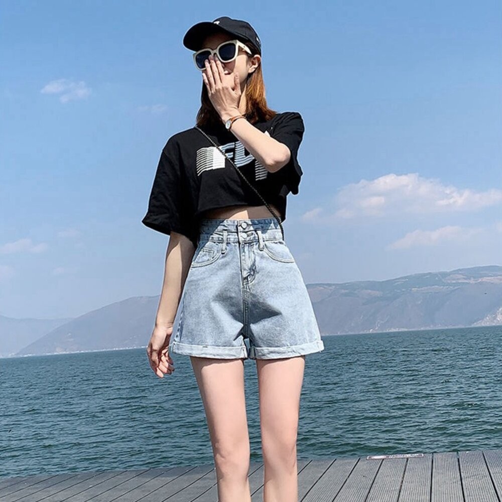 【台灣發貨】韓版高腰雙扣捲邊牛仔短褲 短褲 褲子 女裝【P199】-細節圖3