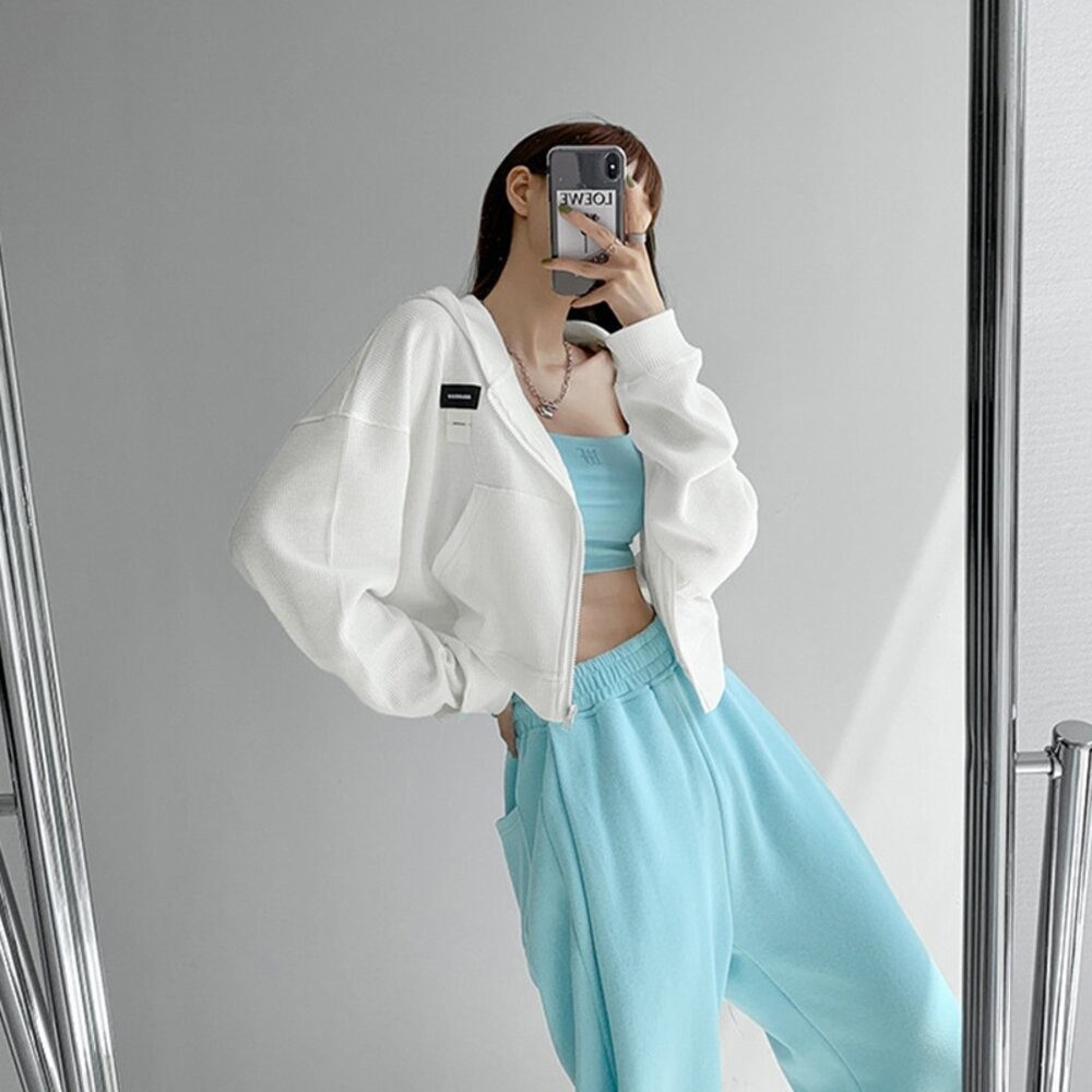 【台灣發貨】韓版顯瘦短版連帽外套 外套 防曬外套 女裝 上衣 衣服【J214】-細節圖2