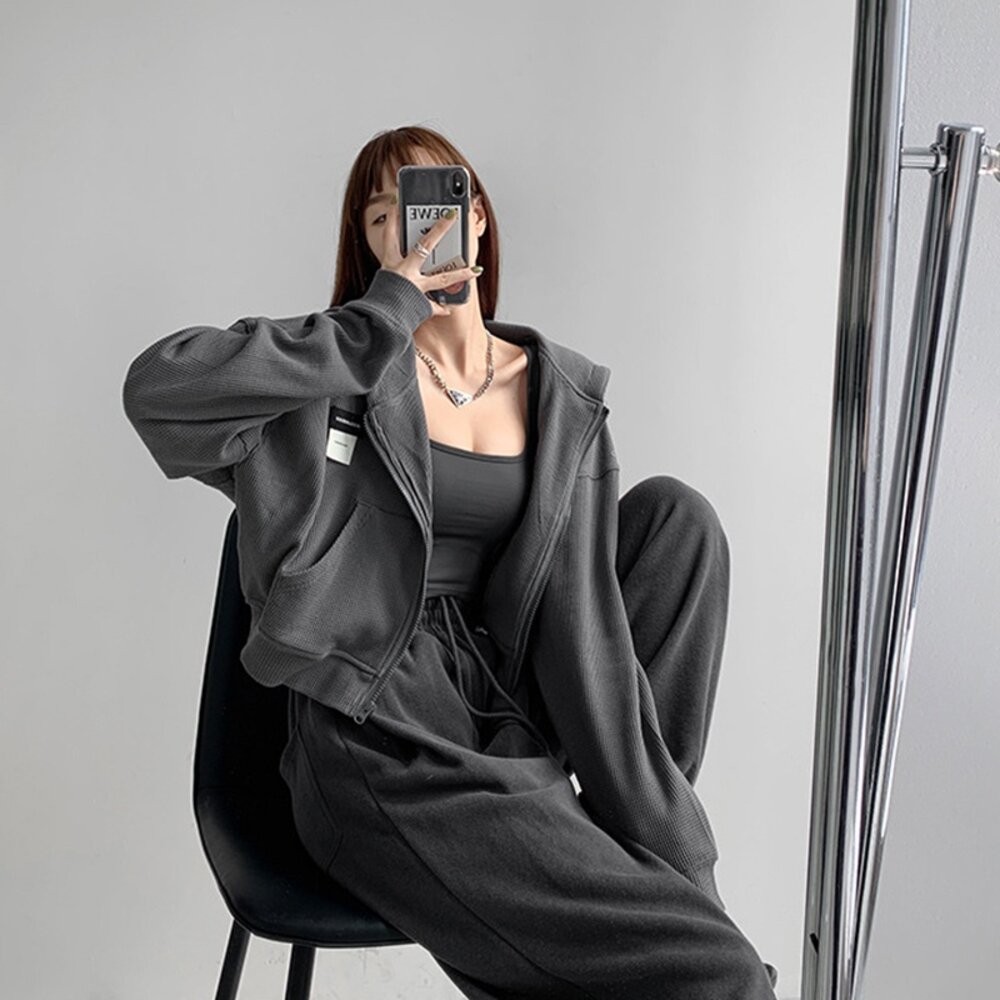 【台灣發貨】韓版顯瘦短版連帽外套 外套 防曬外套 女裝 上衣 衣服【J214】-細節圖6