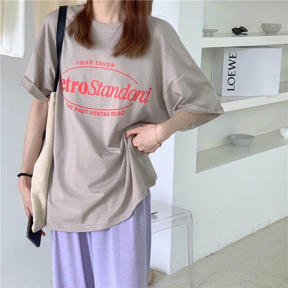 【台灣發貨】韓版中長款寬鬆字母短袖上衣 衣服 女裝 t恤 短袖t恤 上衣【T435】-細節圖6