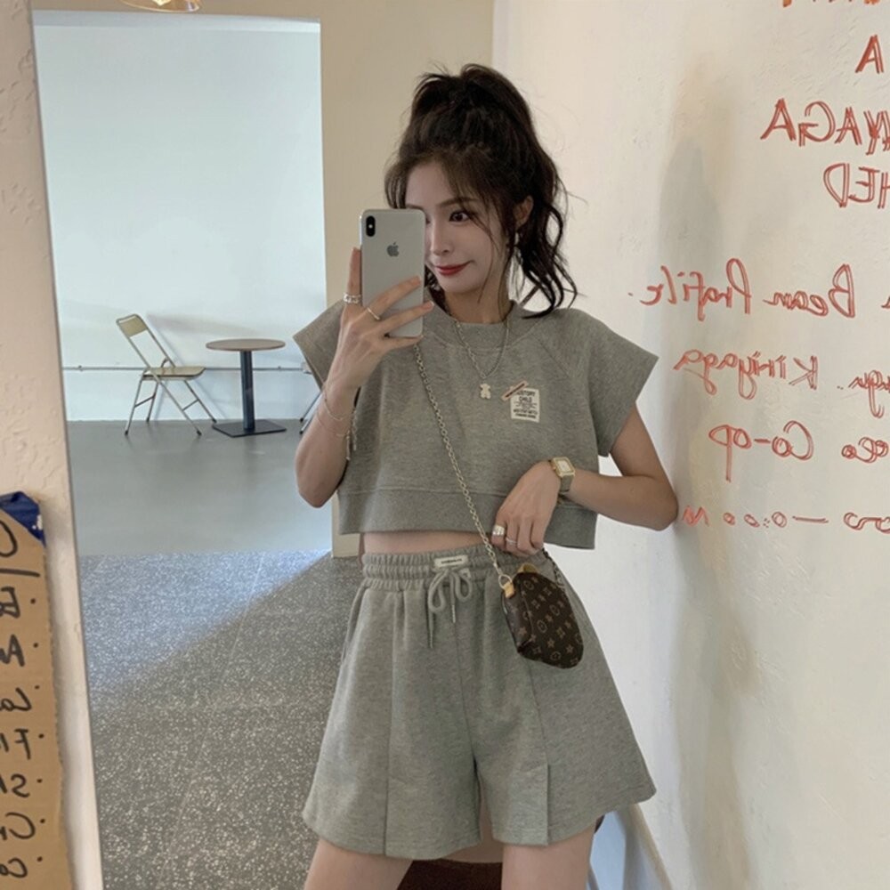 【台灣發貨】韓版小個子休閒運動套裝 衣服 女裝 t恤 短袖t恤 上衣【S179】-細節圖4