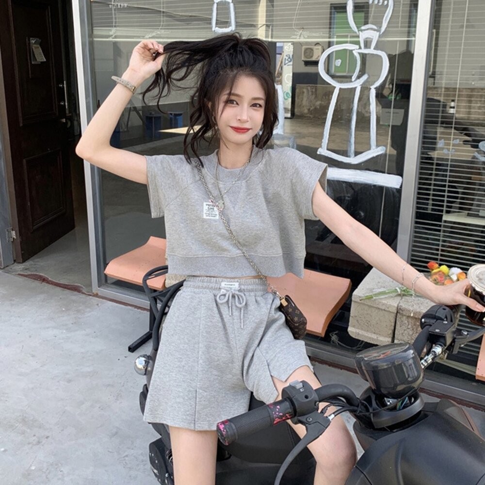 【台灣發貨】韓版小個子休閒運動套裝 衣服 女裝 t恤 短袖t恤 上衣【S179】-細節圖6