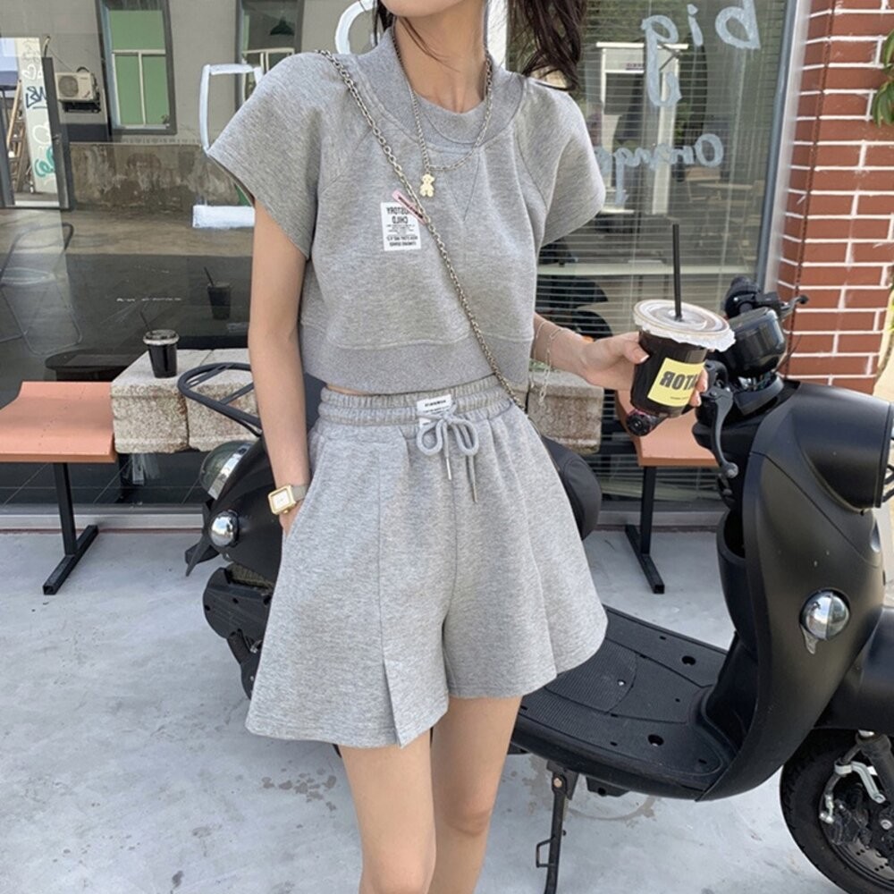 【台灣發貨】韓版小個子休閒運動套裝 衣服 女裝 t恤 短袖t恤 上衣【S179】-細節圖8