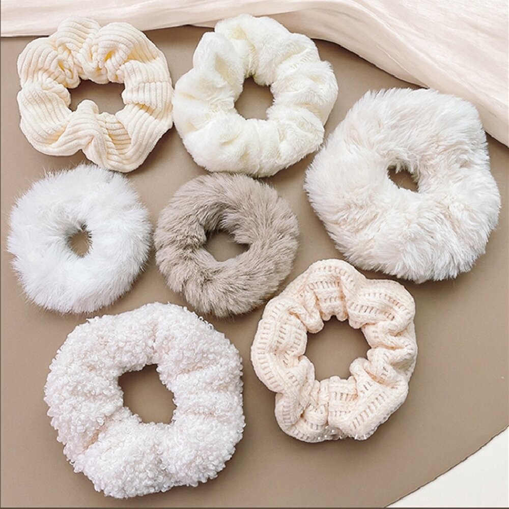【台灣發貨】韓版多款白色氣質毛絨髮圈【N86】-細節圖3