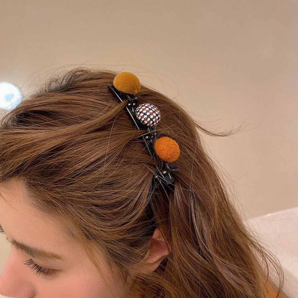 【台灣發貨】韓版小香風毛毛球側邊髮夾【N81】-細節圖3
