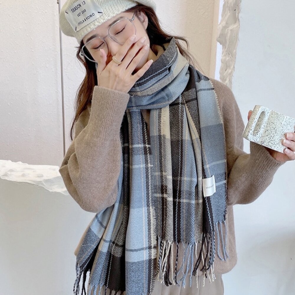 【台灣發貨】韓版秋冬百搭格子流蘇圍巾【O126】-細節圖9