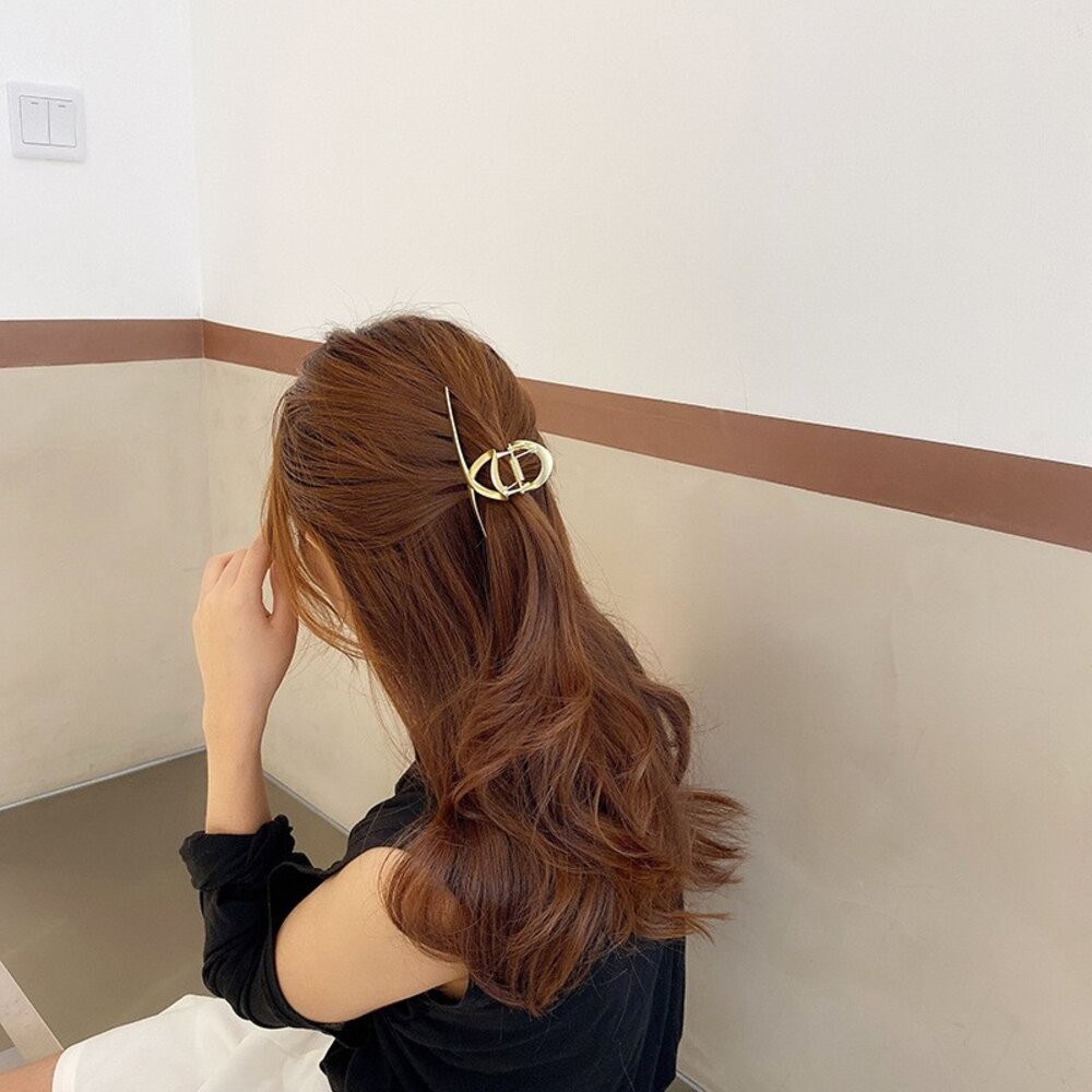 【台灣發貨】韓版復古小仙女極簡金色金屬爪夾 髮夾 洗澡髮夾 髮夾 髮飾 頭飾【O86】-細節圖5