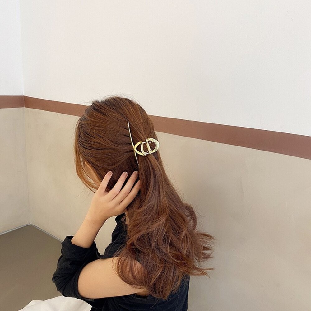 【台灣發貨】韓版復古小仙女極簡金色金屬爪夾 髮夾 洗澡髮夾 髮夾 髮飾 頭飾【O86】-細節圖6