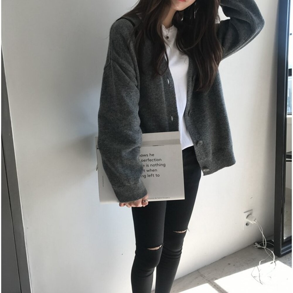 【台灣發貨】韓版顯瘦V領針織外套 外套 防曬外套 女裝 上衣 衣服【J104】-細節圖4