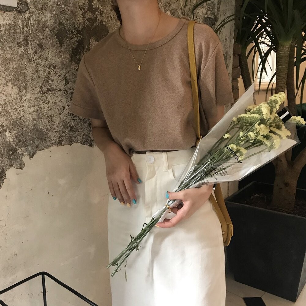 【台灣發貨】韓版素色圓領修身顯瘦短袖上衣 衣服 女裝 t恤 短袖t恤 上衣【T222】-細節圖3