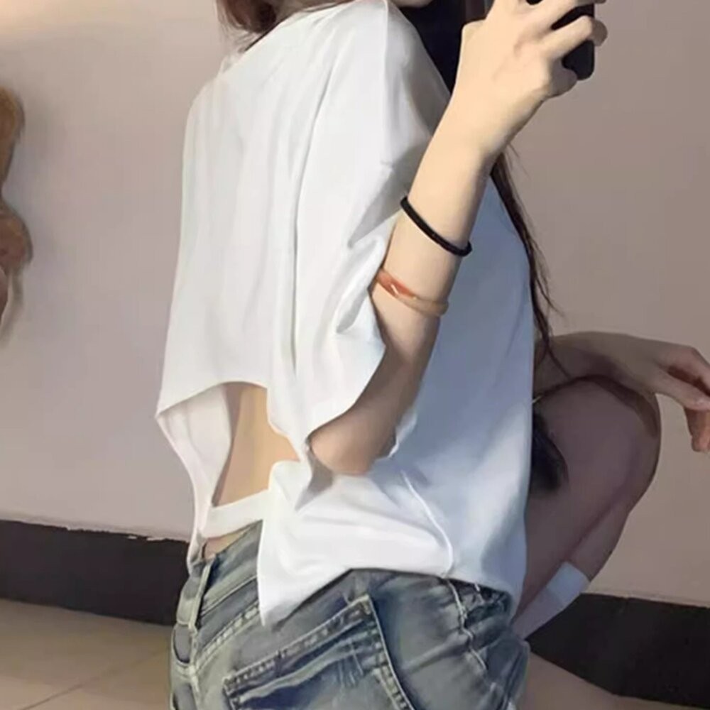 【台灣發貨】韓版寬鬆露背短版上衣 衣服 女裝 t恤 短袖t恤 上衣【T494】-細節圖7