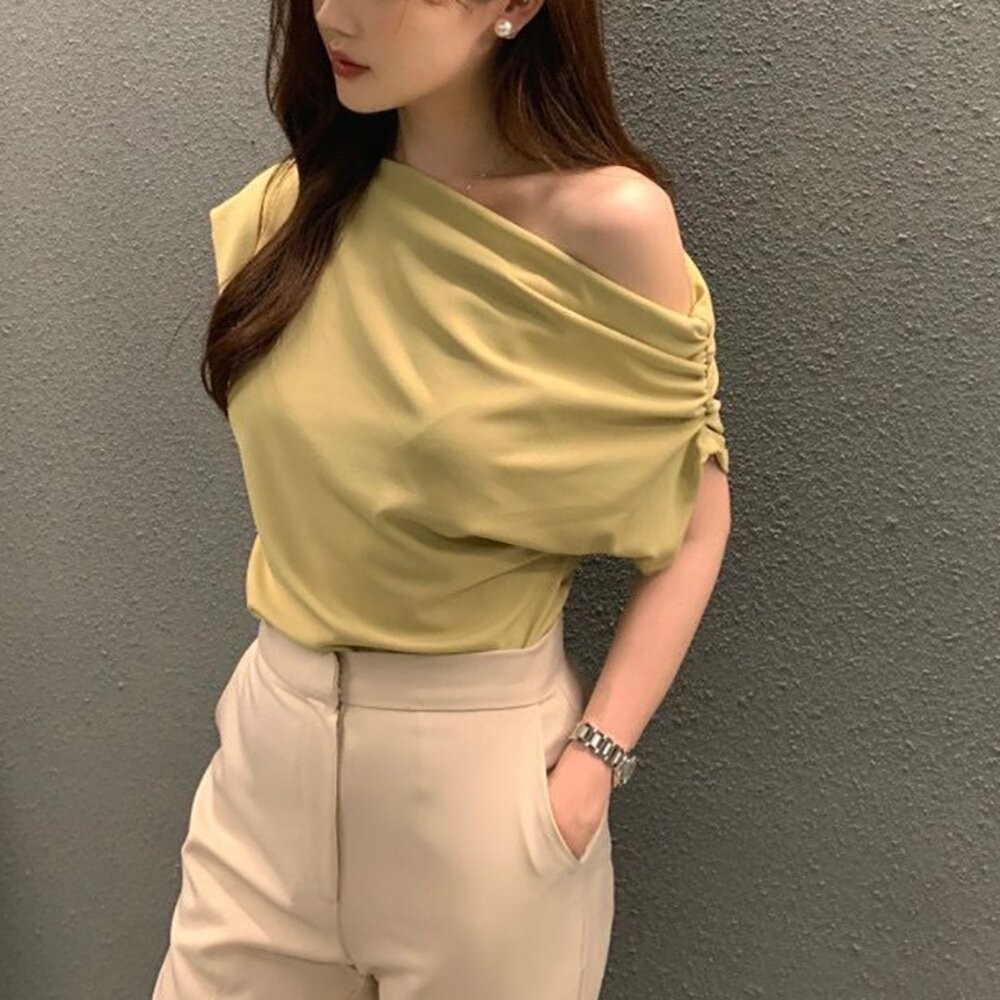 【台灣發貨】韓版設計感斜肩寬鬆短袖上衣 衣服 女裝 t恤 短袖t恤 上衣【T603】-細節圖5