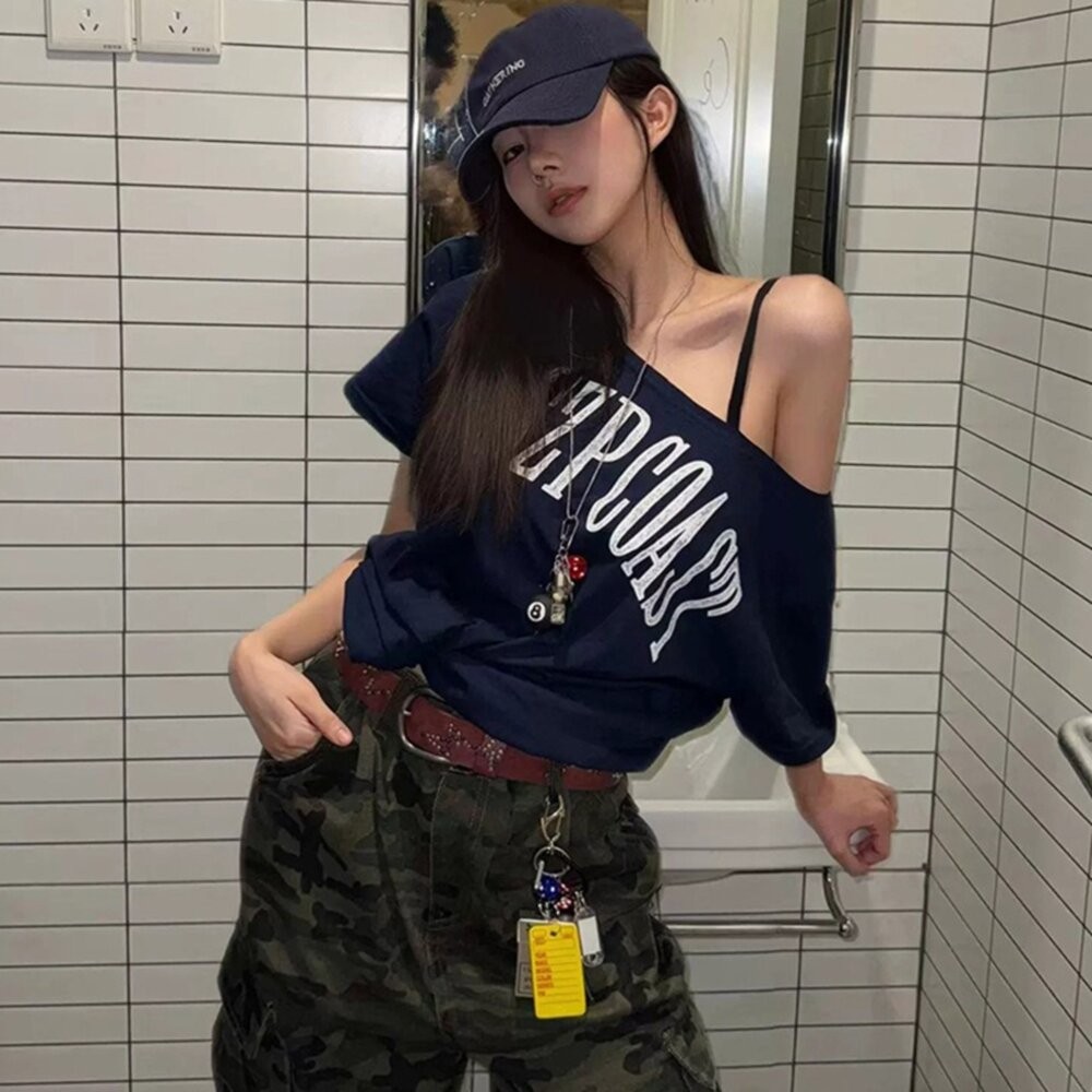 【台灣發貨】韓版美式復古斜肩上衣 衣服 女裝 t恤 短袖t恤 上衣【T667】-細節圖3