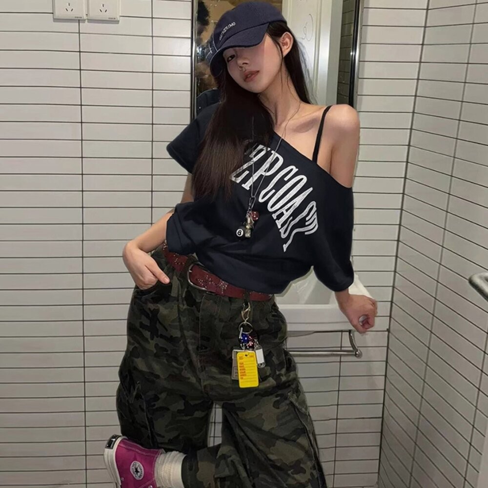 【台灣發貨】韓版美式復古斜肩上衣 衣服 女裝 t恤 短袖t恤 上衣【T667】-細節圖6