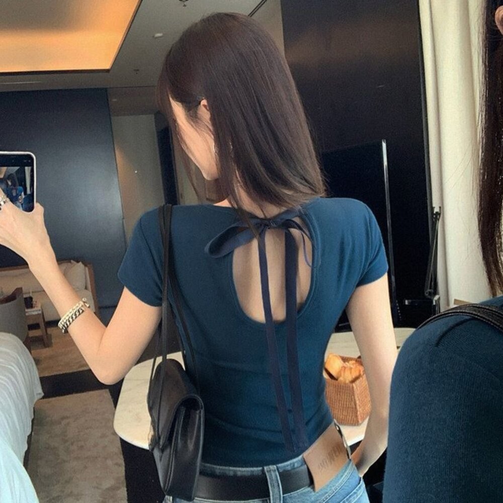 【台灣發貨】韓版綁帶露背短袖上衣 衣服 女裝 t恤 短袖t恤 上衣 【T710】-細節圖4