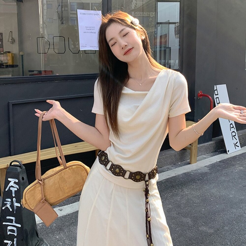 【台灣發貨】韓版氣質不規則露肩短袖上衣 衣服 女裝 t恤 短袖t恤 上衣【T711】-細節圖5
