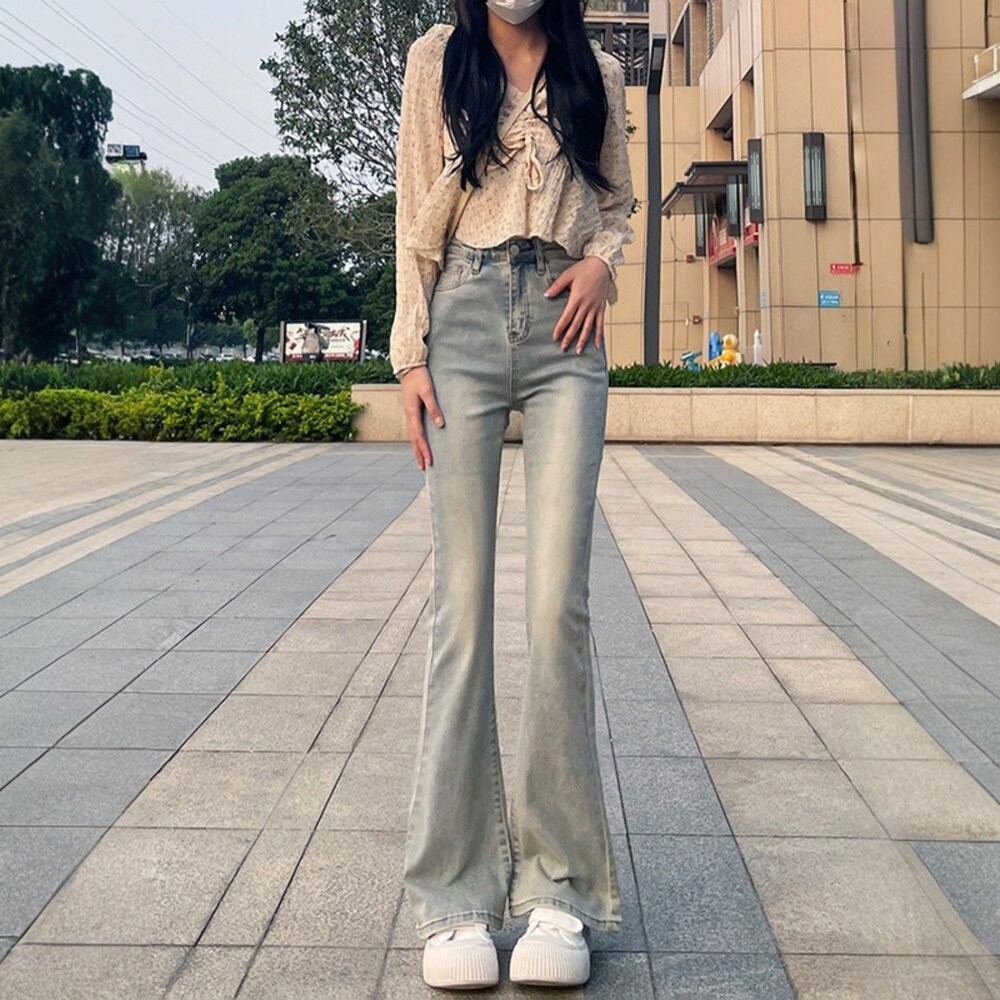 【台灣發貨】韓版美式直筒高腰淺色微喇叭牛仔褲 寬褲 褲子 女裝【P430】-細節圖7