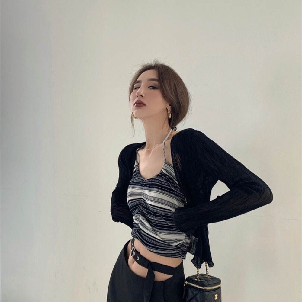 【台灣發貨】韓版質感薄款設計款短版外套 外套 防曬外套 女裝 上衣 衣服【J428】-細節圖4