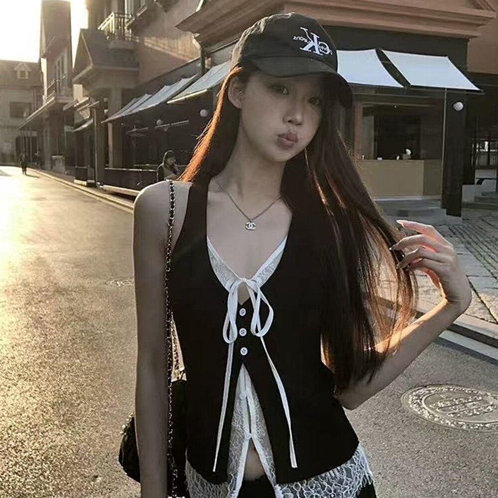 【台灣發貨】韓版顯瘦蕾絲花邊背心 帶胸墊免穿內衣 小可愛 背心 衣服 女裝 上衣【V474】-細節圖9