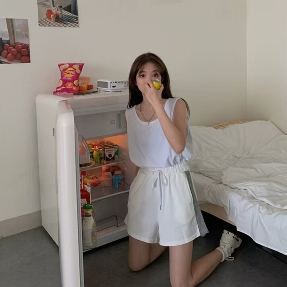 【台灣發貨】韓版寬鬆休閒運動背心 小可愛 背心 衣服 女裝 上衣【V476】-細節圖11