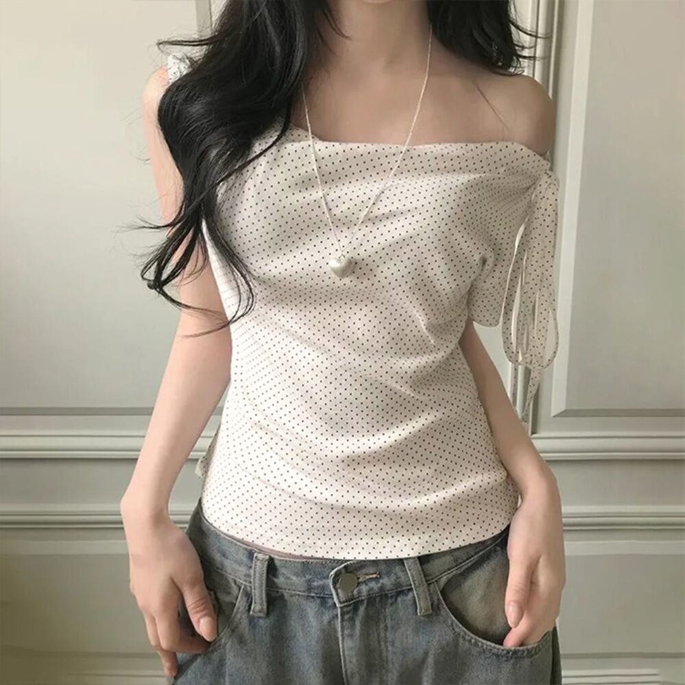 【台灣發貨】韓版顯瘦波點露肩上衣 衣服 女裝 t恤 短袖t恤 上衣【T720】-細節圖8