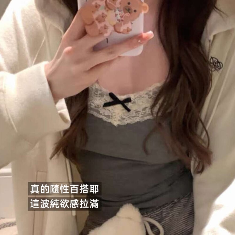 【台灣發貨】韓版設計感蕾絲花邊背心 帶胸墊免穿內衣 小可愛 背心 衣服 女裝 上衣【V342】-細節圖4