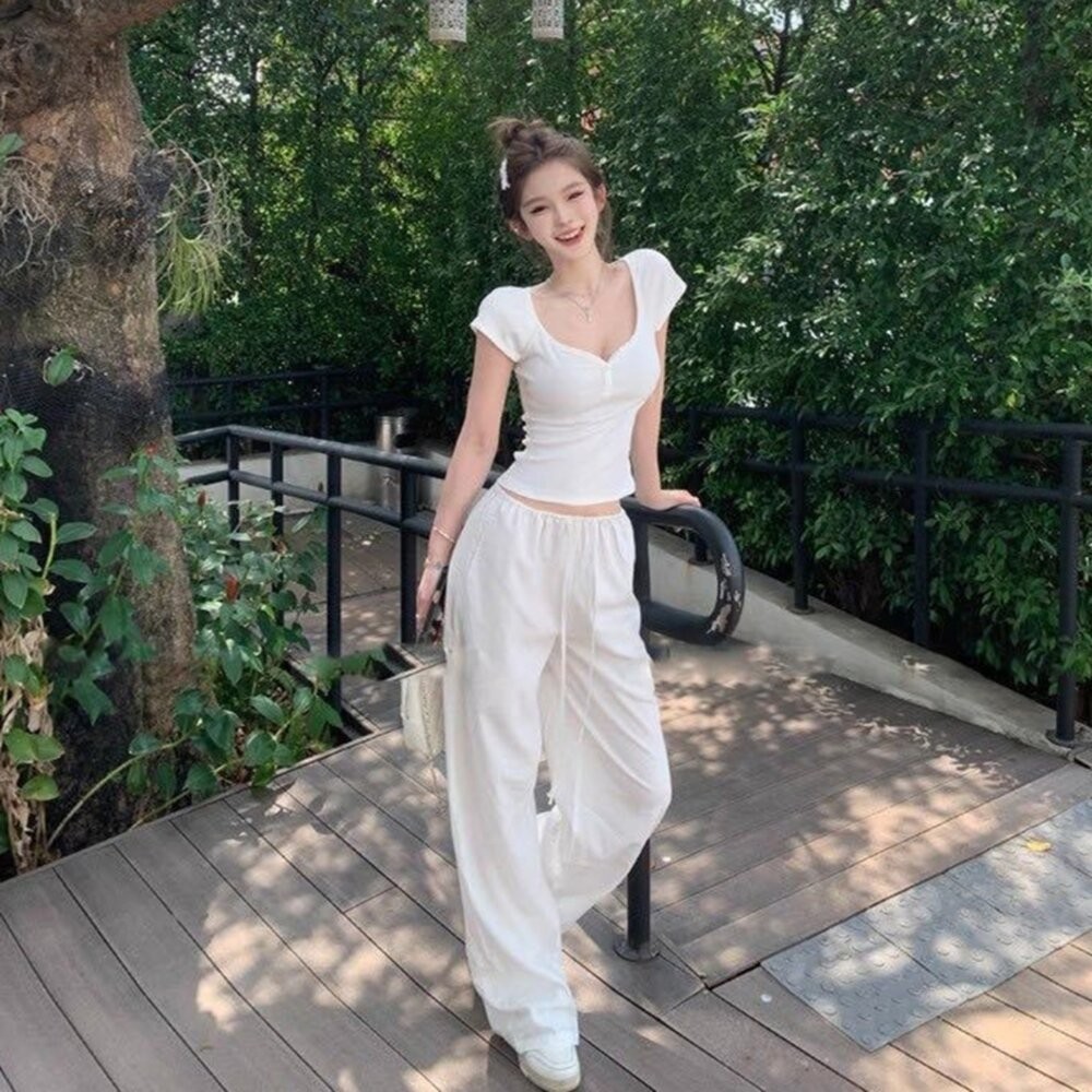【台灣發貨】韓版修身顯瘦V領短袖上衣 小可愛 背心 衣服 女裝 上衣【T625】-細節圖7