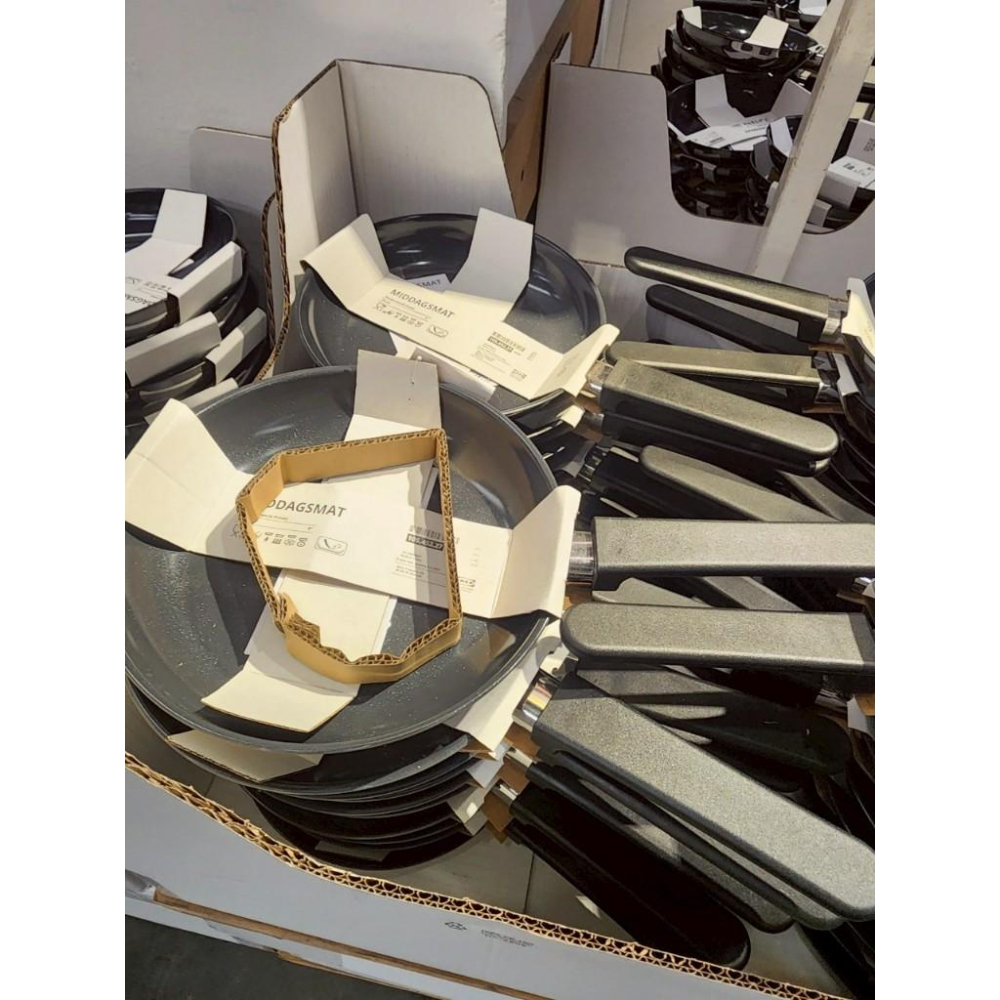 IKEA TAGGHAJ 平底煎鍋, 不沾塗層 黑色, 24 公分 超取最多10支-細節圖2