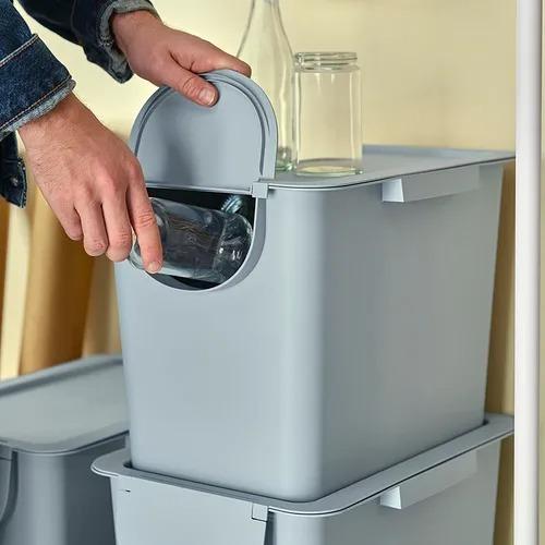 IKEA TRÖSKNING 附蓋萬用桶 25L 廚房垃圾桶 回收桶 收納桶 防臭設計 北歐風灰藍色 超取一次一個-細節圖3