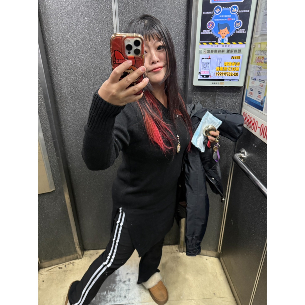 肉肉女孩-針織開叉上衣/洋裝-細節圖4