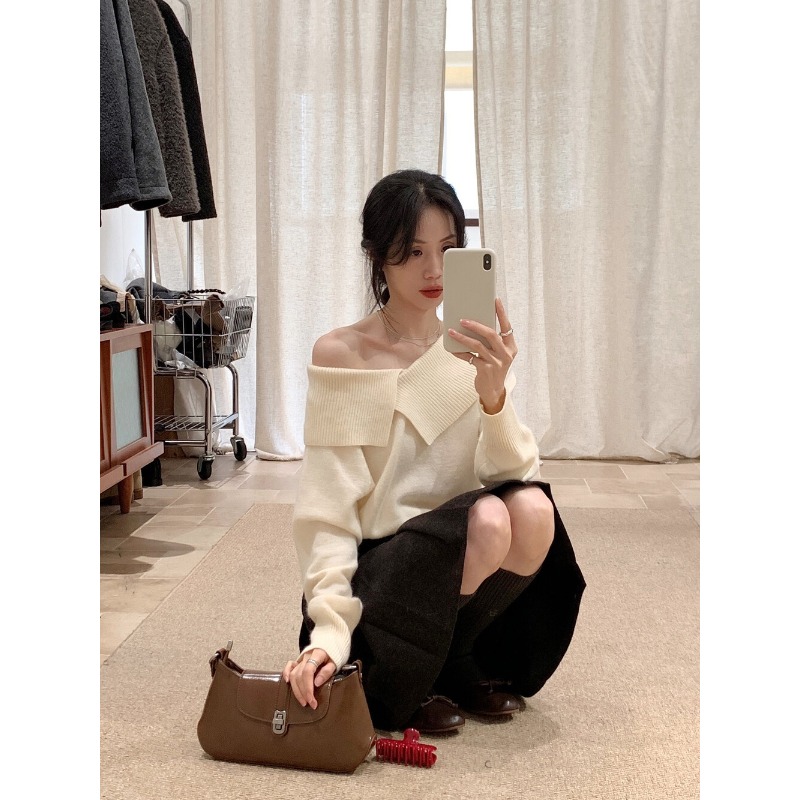 ⭕下單前請先聊聊有無庫存⭕【Y.JIA】氣質設計感不規則翻領針織衫-細節圖8