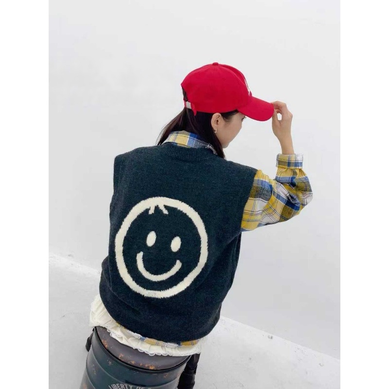 ⭕下單前請先聊聊有無庫存⭕笑臉針織背心-細節圖3