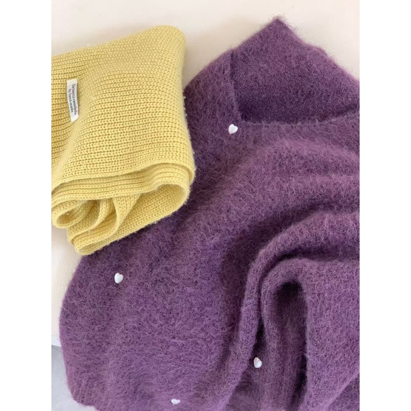 ⭕下單前請先聊聊有無庫存⭕韓系V領桃心❤️釘珠針織上衣-細節圖2