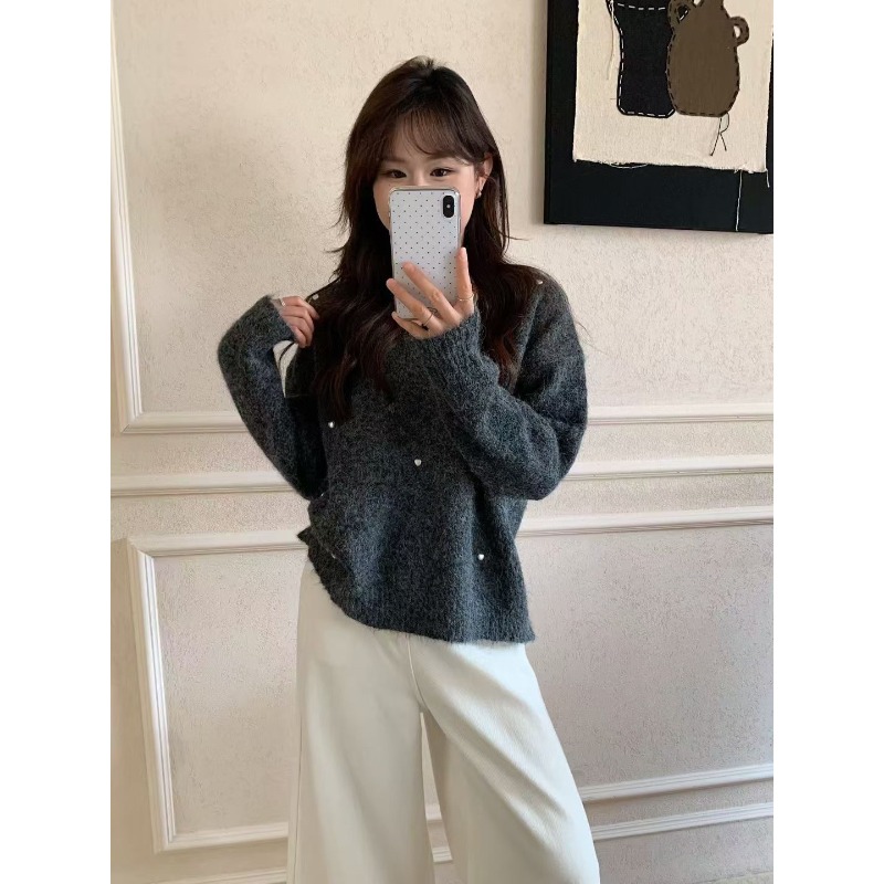 ⭕下單前請先聊聊有無庫存⭕韓系V領桃心❤️釘珠針織上衣-細節圖3