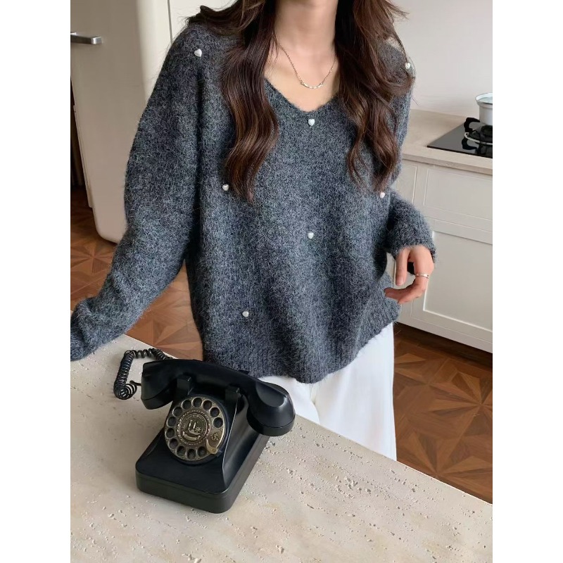 ⭕下單前請先聊聊有無庫存⭕韓系V領桃心❤️釘珠針織上衣-細節圖4