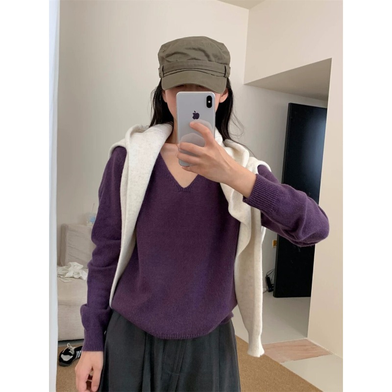 ⭕下單前請先聊聊有無庫存⭕【Y.JIA】韓系V領簡約百搭針織衫-細節圖4