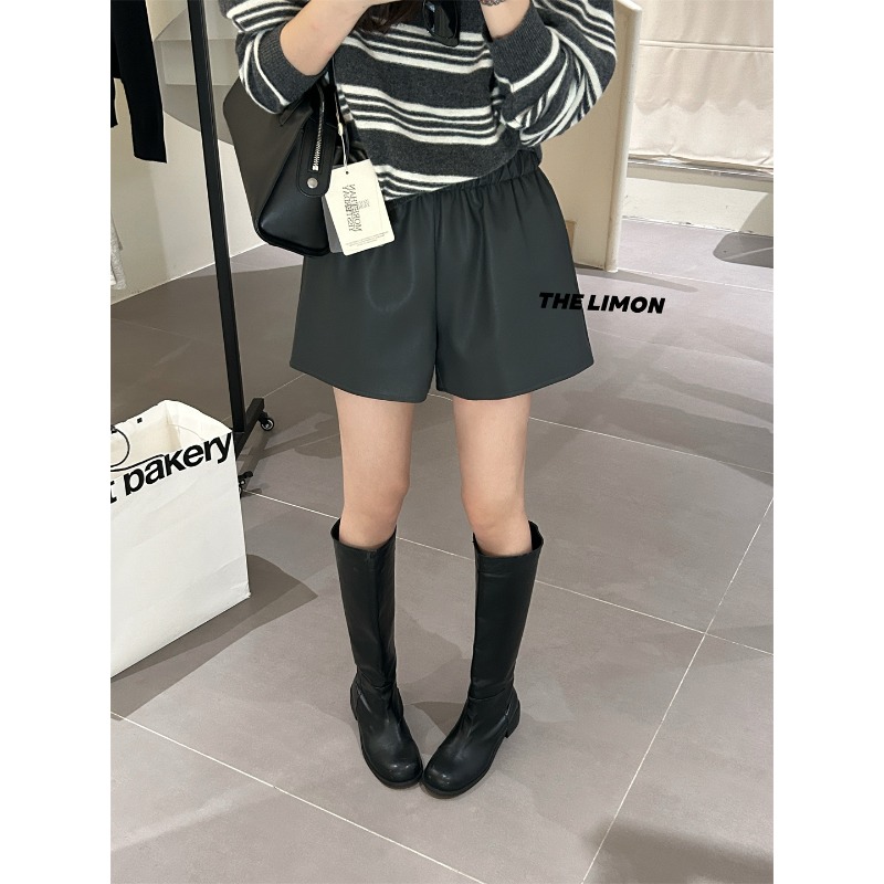 ⭕下單前請先聊聊有無庫存⭕【THE LIMON】 時髦百搭顯瘦PU短皮褲-細節圖2