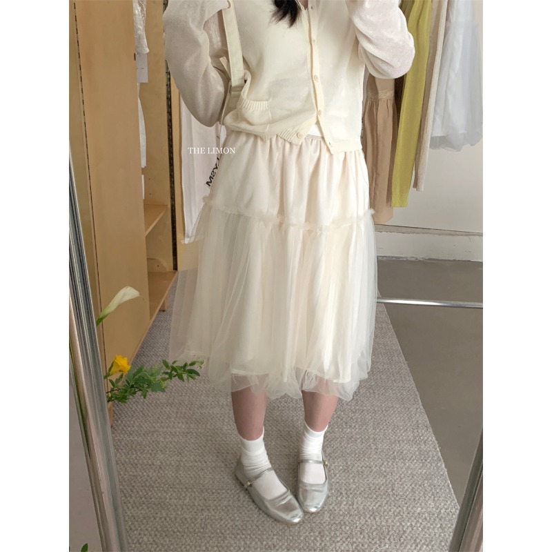 ⭕下單前請先聊聊有無庫存⭕ᴛʜᴇ ʟɪᴍᴏɴ博主款！氛圍感溫柔仙女系花苞紗短裙-細節圖3