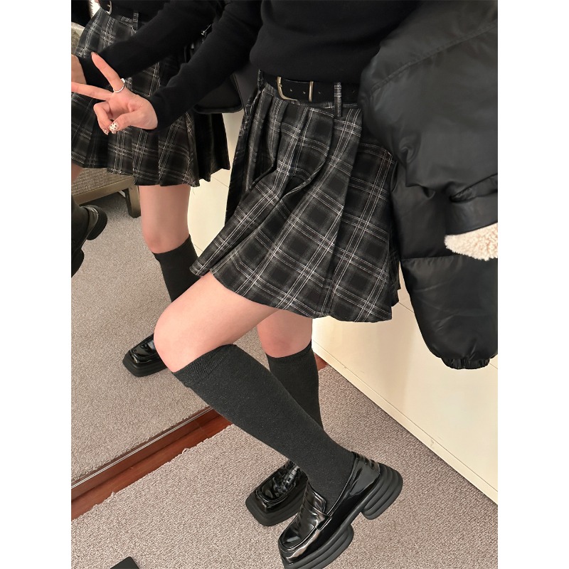 ⭕下單前請先聊聊有無庫存⭕【ᴛʜᴇ ʟɪᴍᴏɴ】 經典格紋A版顯瘦短裙(配腰帶)-細節圖4