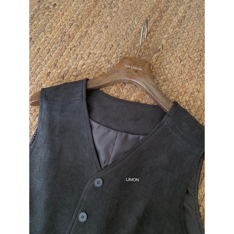 ⭕下單前請先聊聊有無庫存⭕ʟᴇᴍᴏɴ sᴛᴜᴅɪᴏ美式V領復古麂皮絨背心-細節圖9