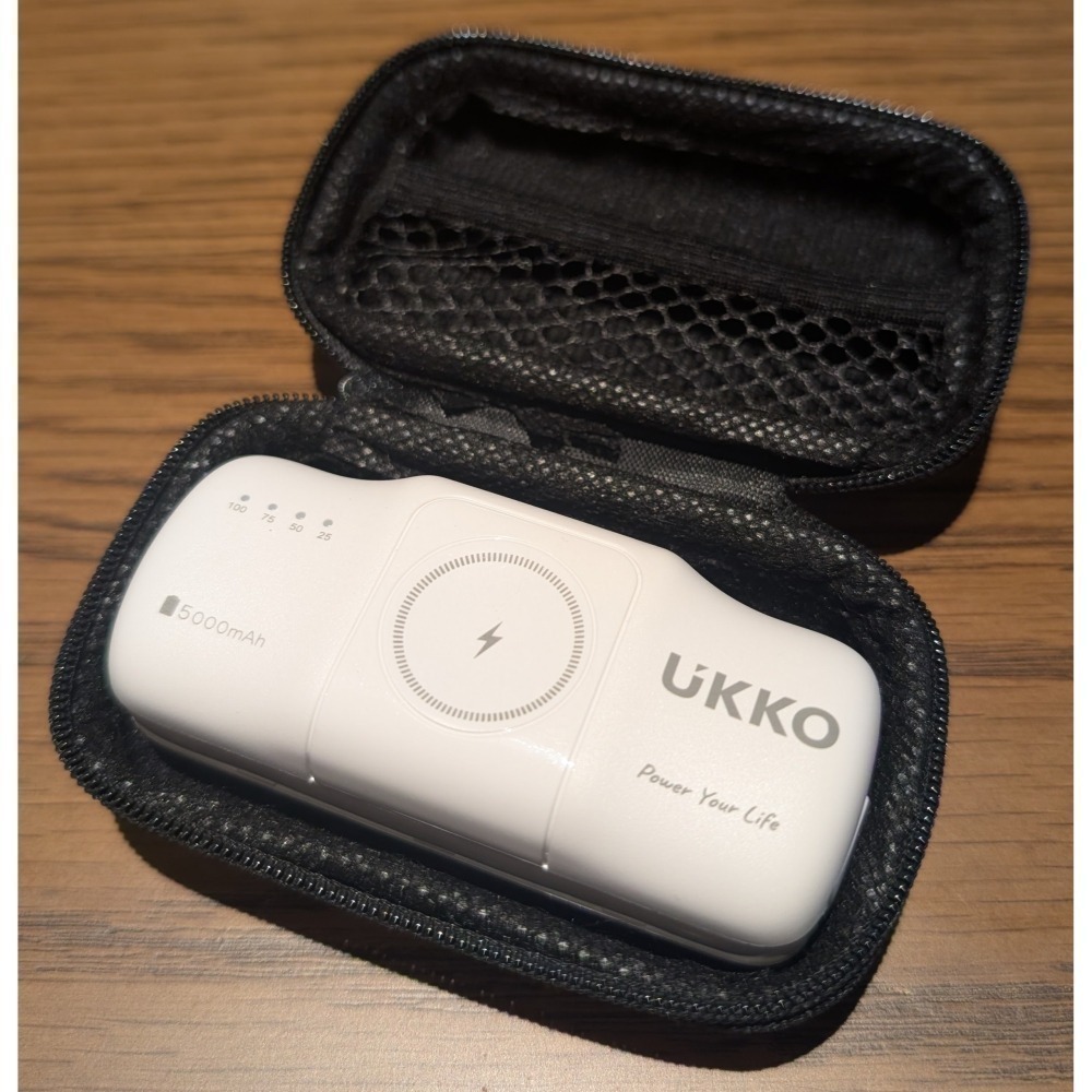 【限時購】UKKO 5000 mAh 迷你多功能行動電源（無Lightning) 贈EVA防震收納包-細節圖10