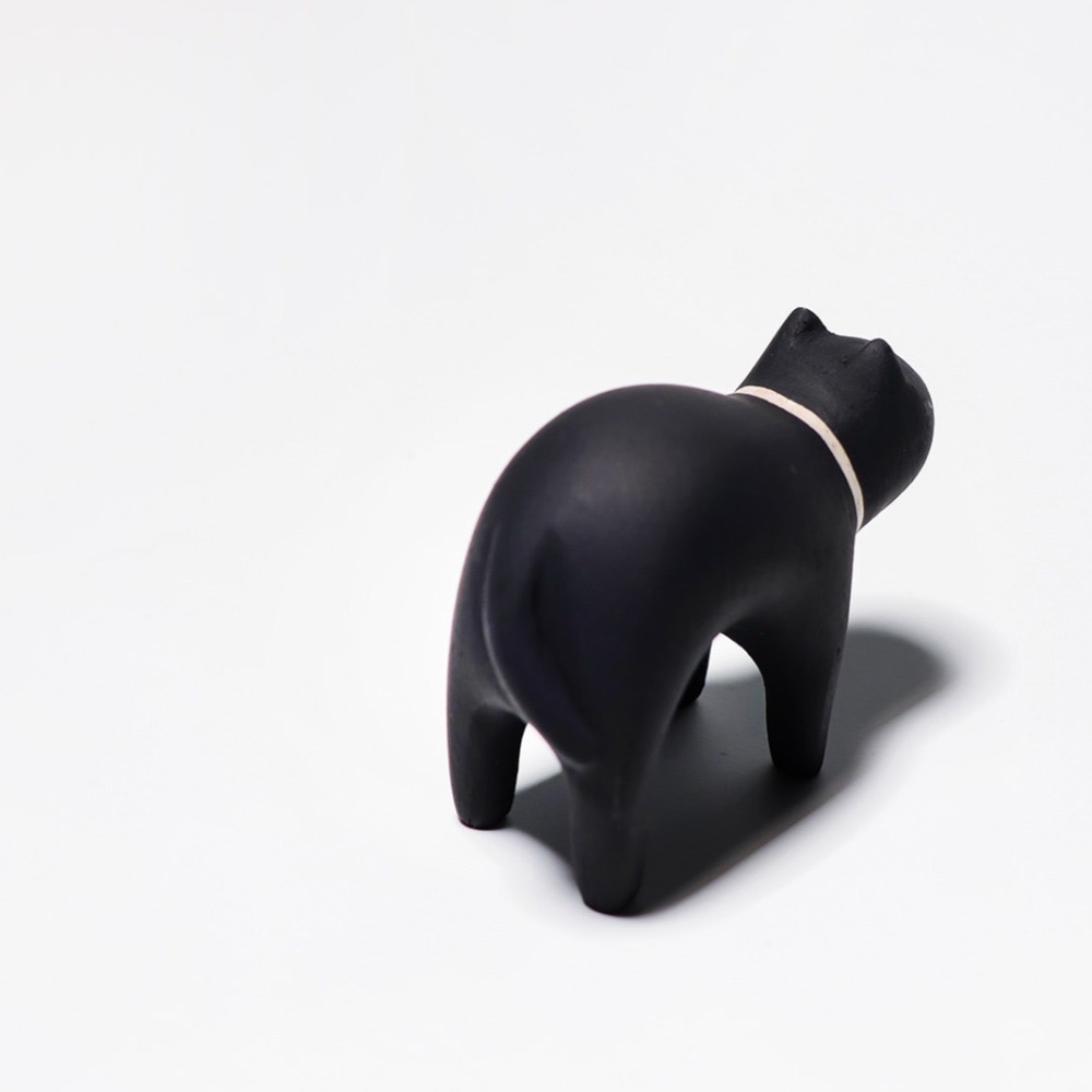 現貨新品 日本手工雕刻超可愛木頭小動物  黑貓-細節圖4