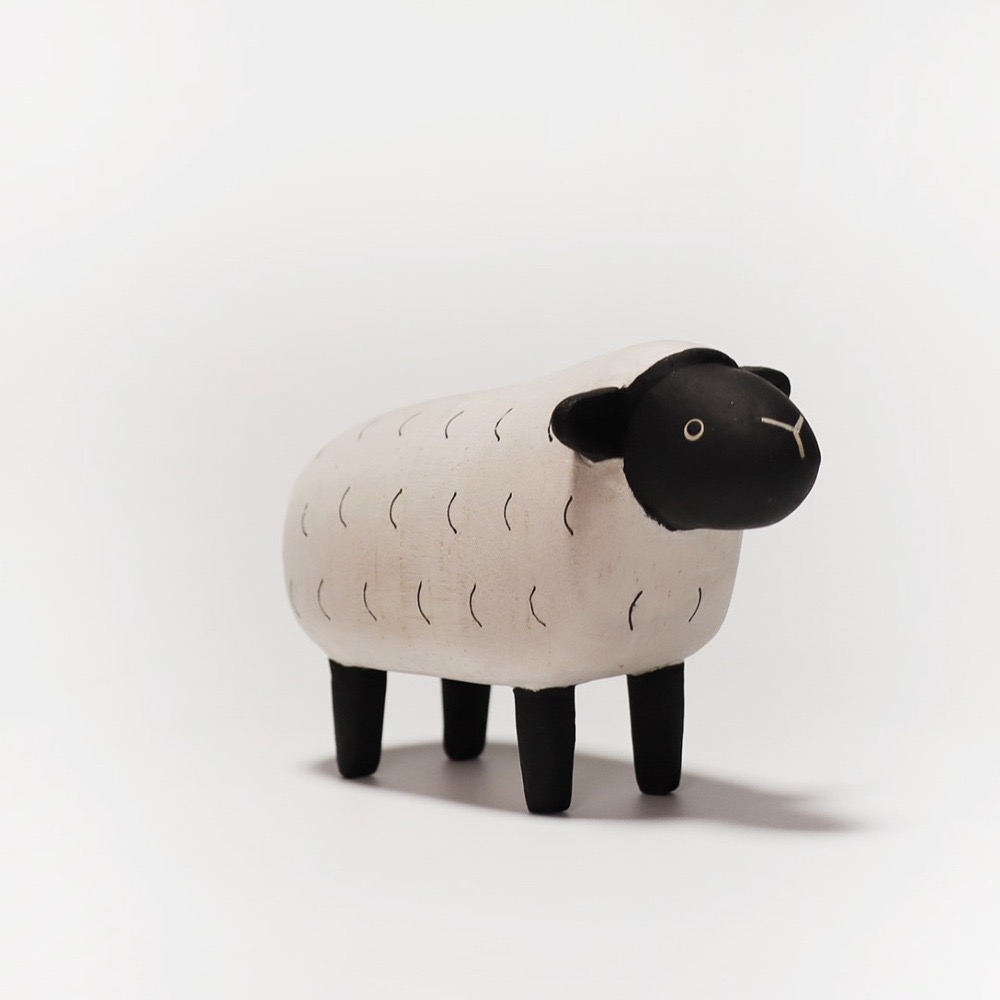 現貨新品 日本手工雕刻超可愛木頭小動物 綿羊-細節圖3