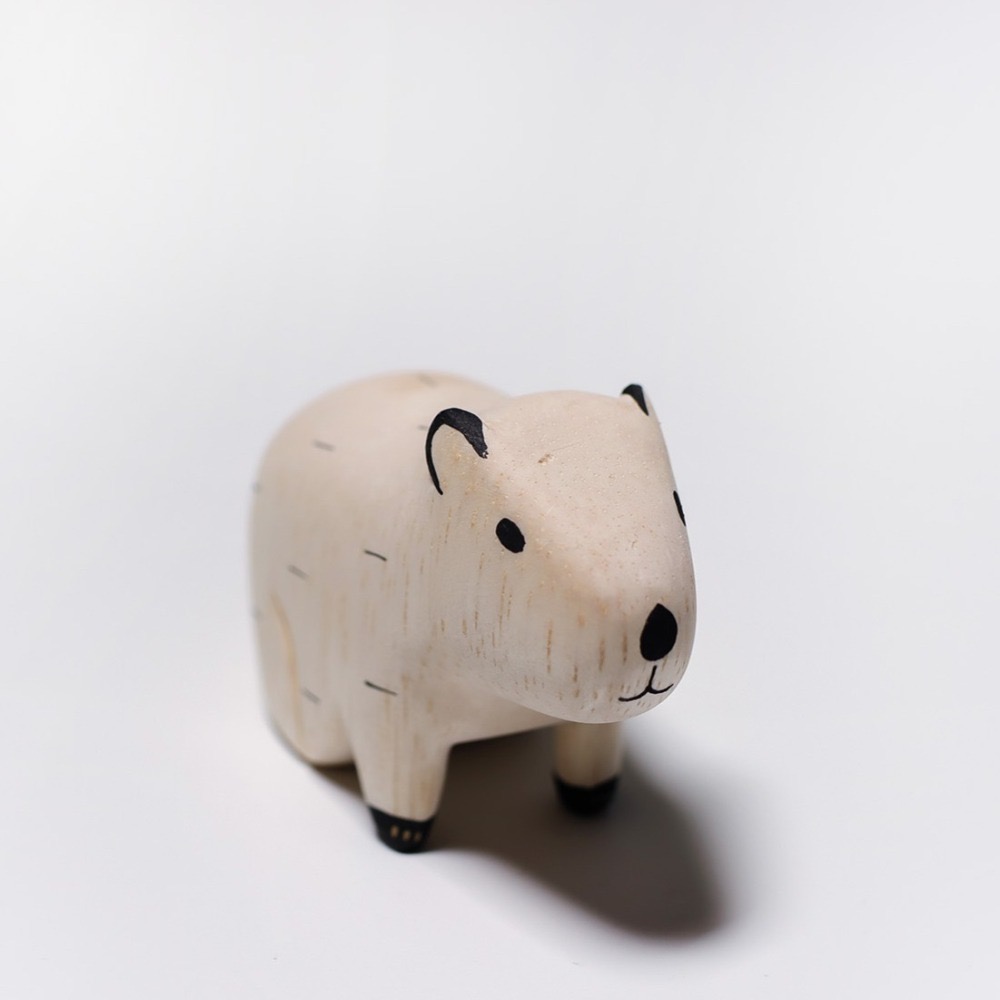 現貨新品 日本手工雕刻超可愛木頭小動物 水豚君-細節圖3
