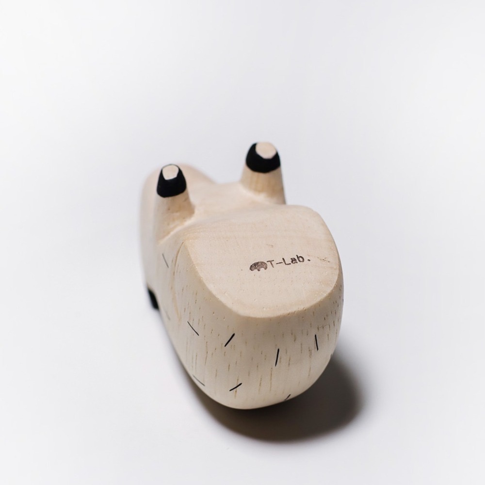 現貨新品 日本手工雕刻超可愛木頭小動物 水豚君-細節圖4