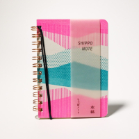 筆記本 日本製 水縞/環裝筆記本 粉紅與綠色蜿蜒的山脊
